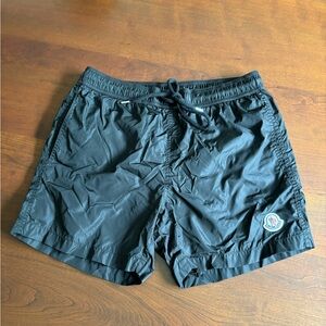 EUC MONCLER Boxer Mare Black Logo Swim Shorts, Luxury, Poolside, Beach, Men’s S